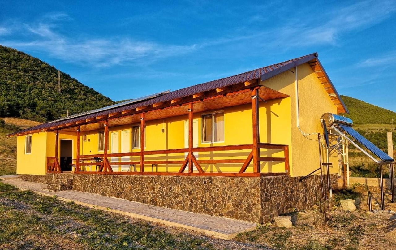 Cabana Varad Coronini Moldova Veche Экстерьер фото