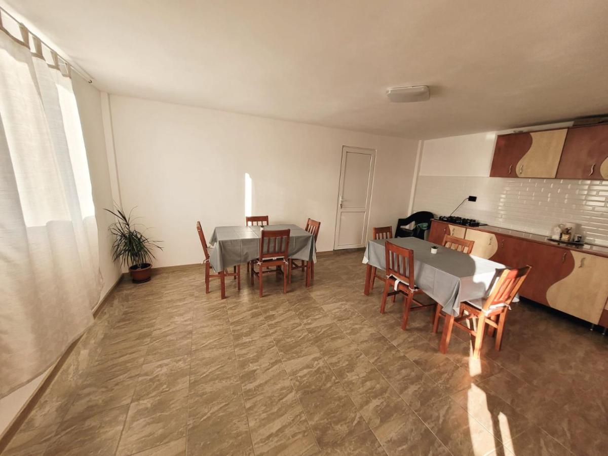 Cabana Varad Coronini Moldova Veche Экстерьер фото