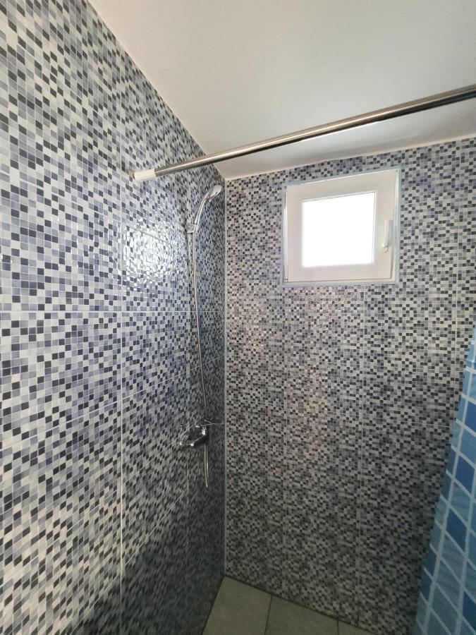 Cabana Varad Coronini Moldova Veche Экстерьер фото